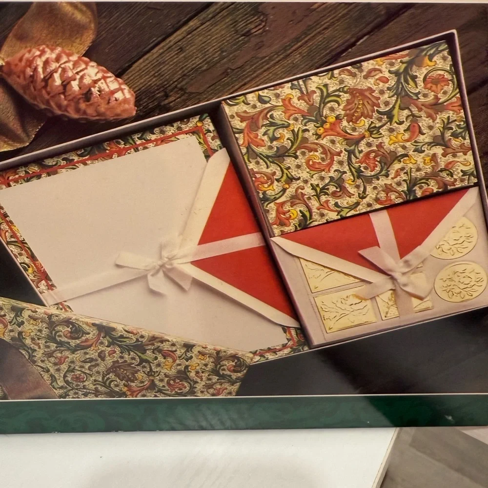 Whitings Rare Deluxe Stationery Set 1991 Decorated notes Gold Seals 24 Sheets